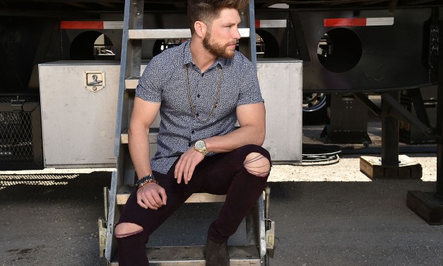 Chris Lane’s Breakout Single “Fix” Hits Top 20 on Country Radio