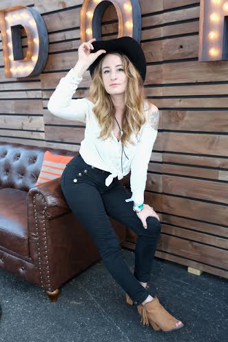 Margo Price Performs “Desperate and Depressed” at Pandora’s Discovery Den at SXSW – Watch Now!