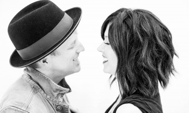 Thompson Square Releases New Single “You Make It Look So Good” – Listen Now!
