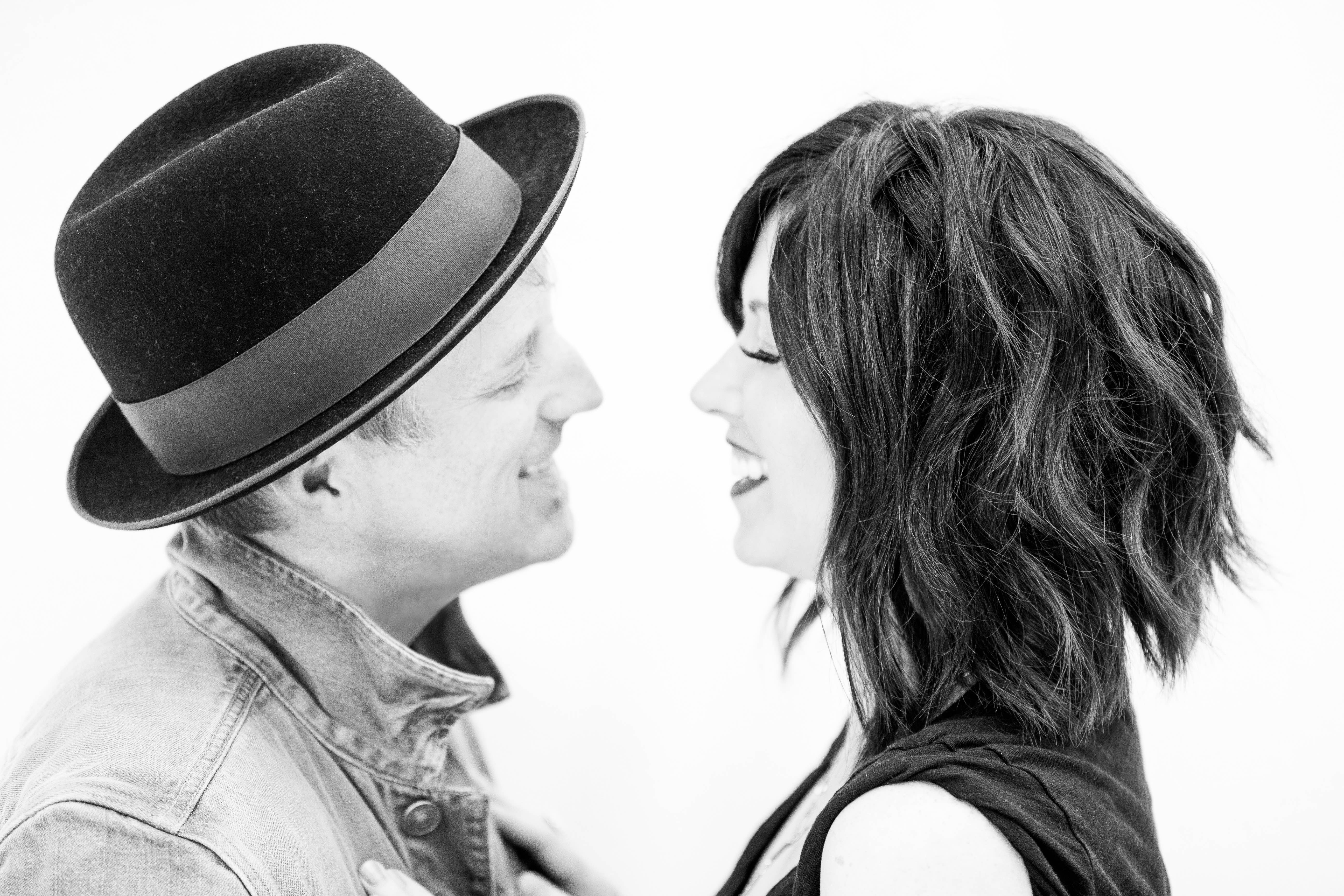 Thompson Square Releases New Single “You Make It Look So Good” – Listen Now! Thompson Square Releases New Single “You Make It Look So Good” – Listen Now!