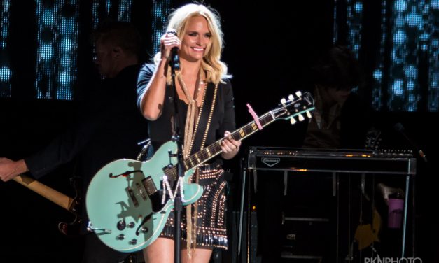 Miranda Lambert Kicks Off “Keeper of the Flame” Tour in Missouri – DETAILS!