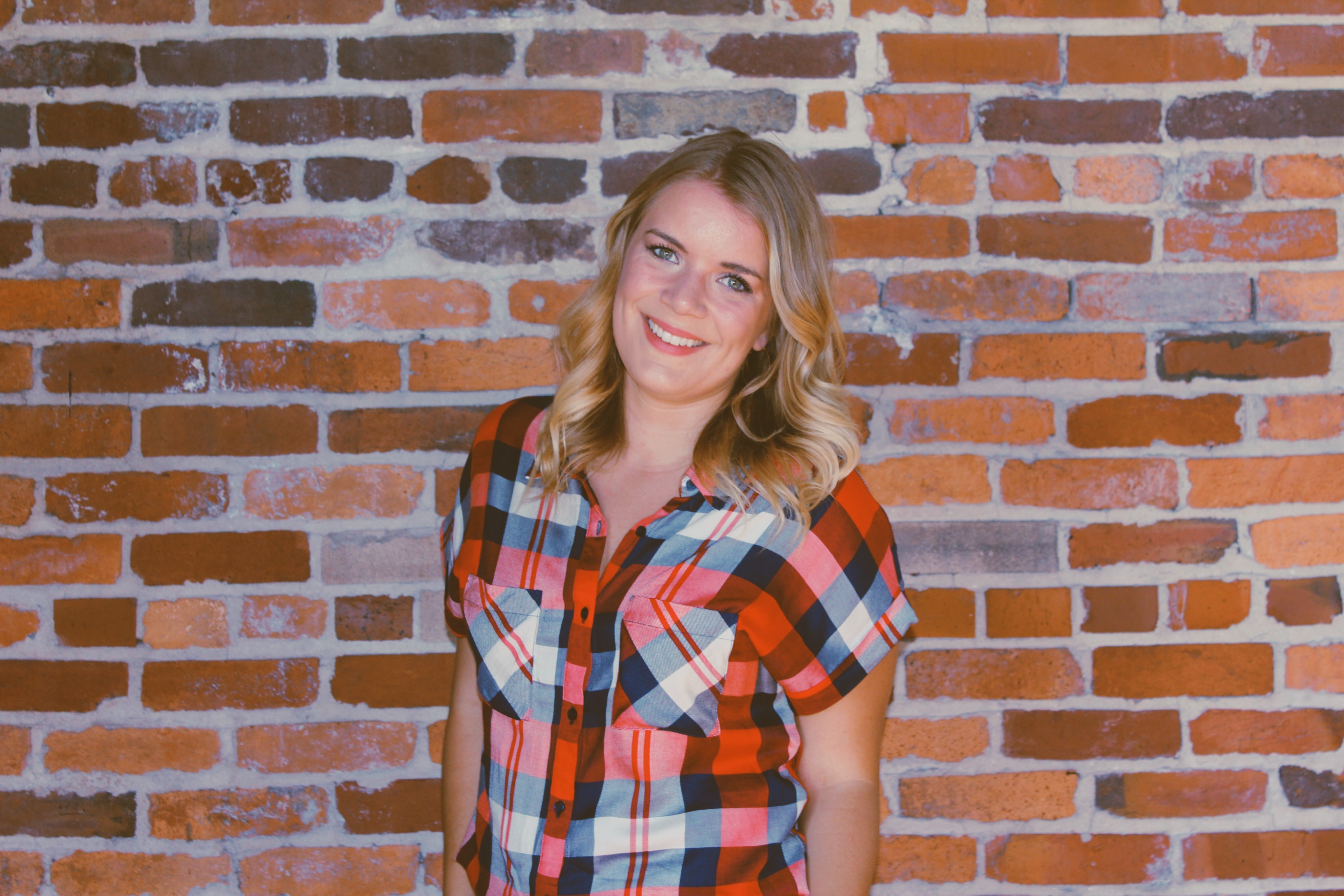 Chelsea Gill Talks “Tennessee Heat” & Music at CMA Fest – Watch the Video! Chelsea Gill Talks “Tennessee Heat” & Music at CMA Fest – Watch the Video!