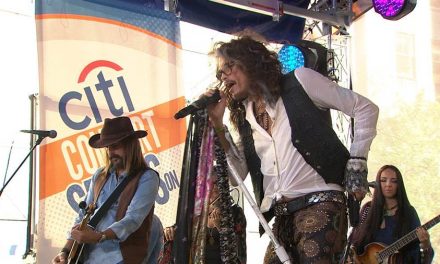 Steven Tyler’s Country Album Debuts At No. 1