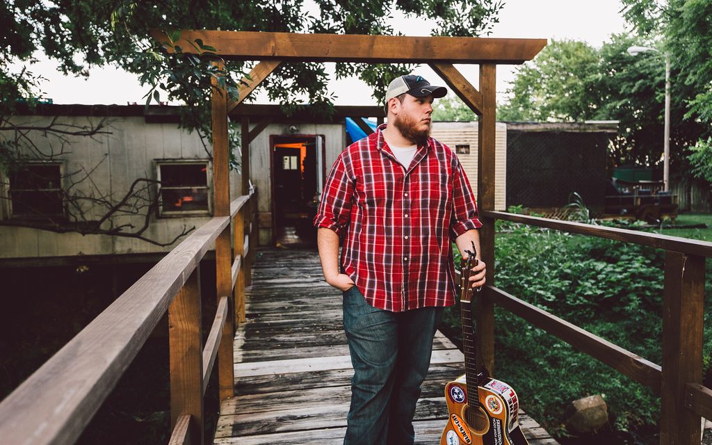 Luke COmbs Takes Country Radio By Storm with New Song “Hurricane”
