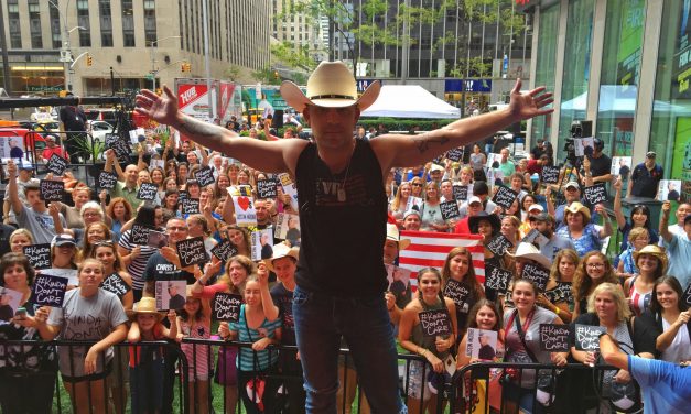 Justin Moore Rocks FOX & Friends + Scores Top Country Album on iTunes