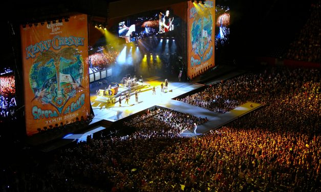 Kenny Chesney Spreads The Love to 121,399 in Boston This Weekend