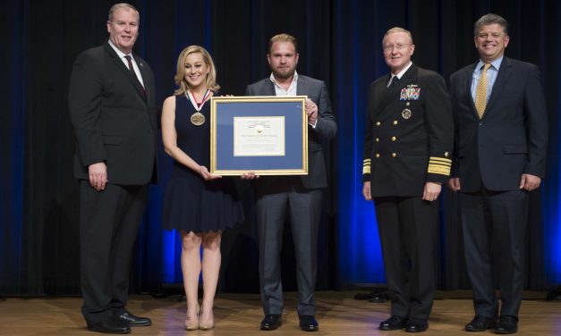 Kellie Pickler Honored With Department of Defense Spirit of Hope Award in D.C.