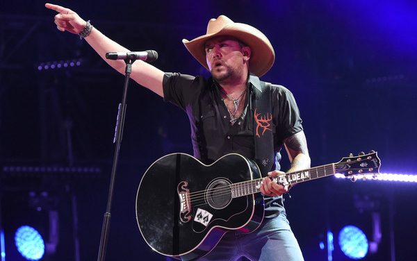 Jason Aldean Joins Country Jam 2017 as Headliner