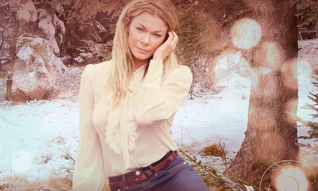 LeAnn Rimes Announces “Today is Christmas” Tour this Holiday Season – Dates Inside