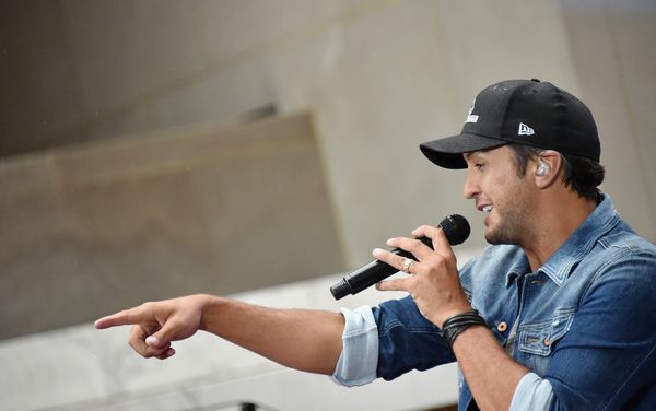 Luke Bryan Puts on Dancing Shoes in New ‘Move’ Video: Watch