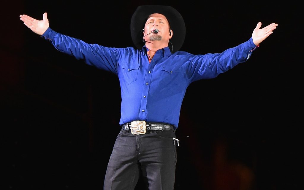 Garth Brooks Breaks South Carolina Record for Most Ticket Sales in Greenville