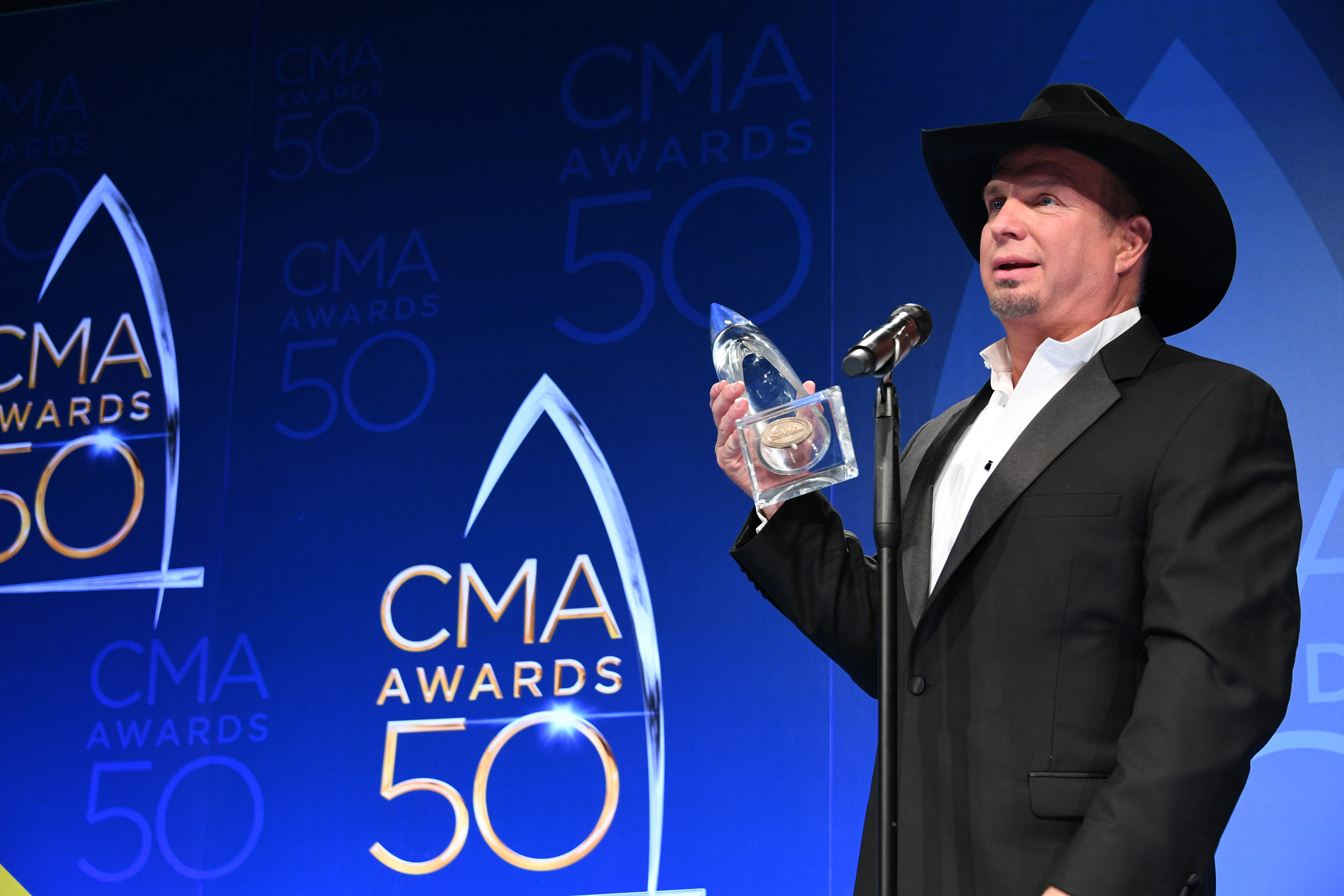 50th Annual CMA Awards: Full Winners’ List! 50th Annual CMA Awards: Full Winners’ List!