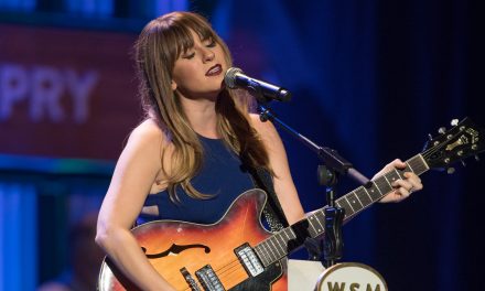 Caitlyn Smith Makes Grand Ole Opry Debut at The Ryman
