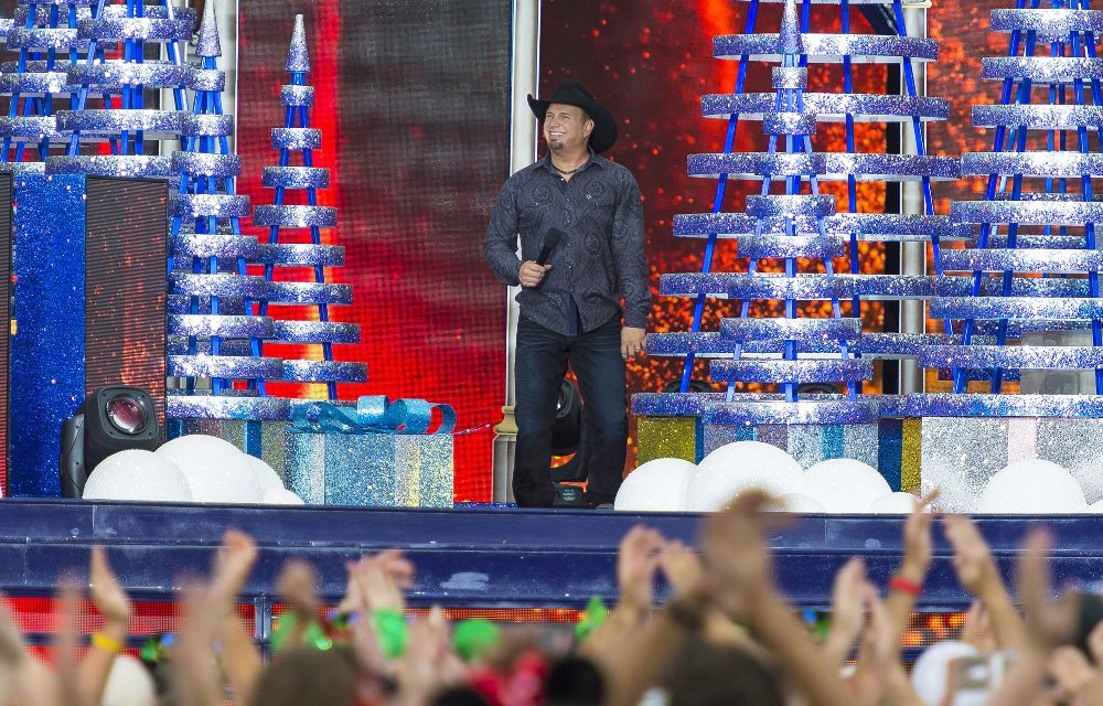 Garth Brooks Will Return to Edmonton for the First Time in 21 Years This February
