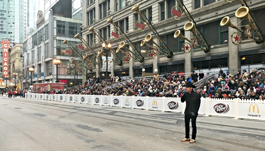 Craig Campbell Performs “Outskirts of Heaven” at McDonald’s Thanksgiving Parade in Chicago
