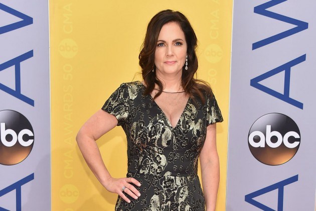 Lori McKenna Scores 4 Nominations as Both a Songwriter and Artist at the 59th Annual GRAMMY Awards