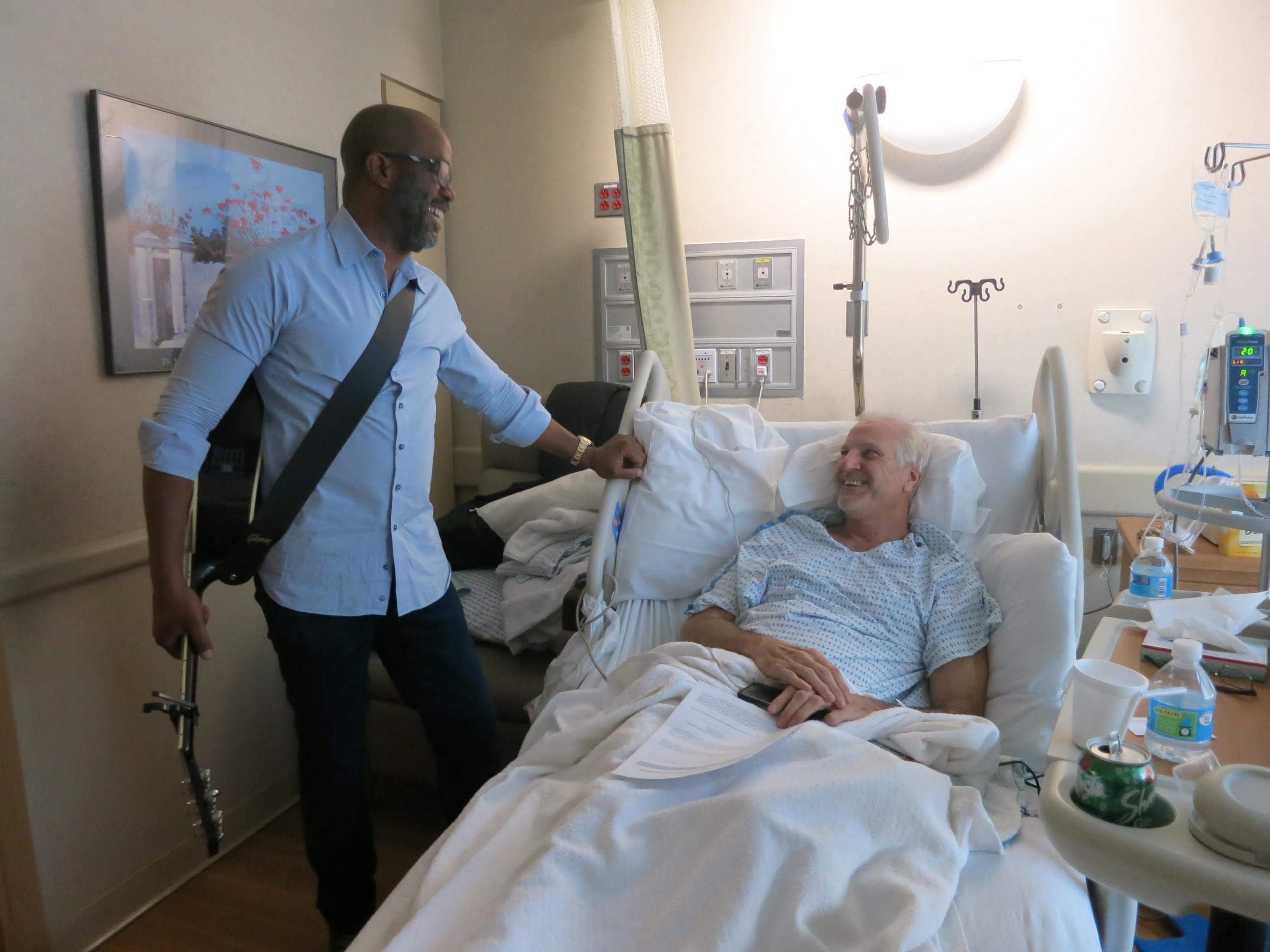 Darius Rucker Makes Special Visit to Lenox Hospital as ‘Musicians On Call’ Volunteer
