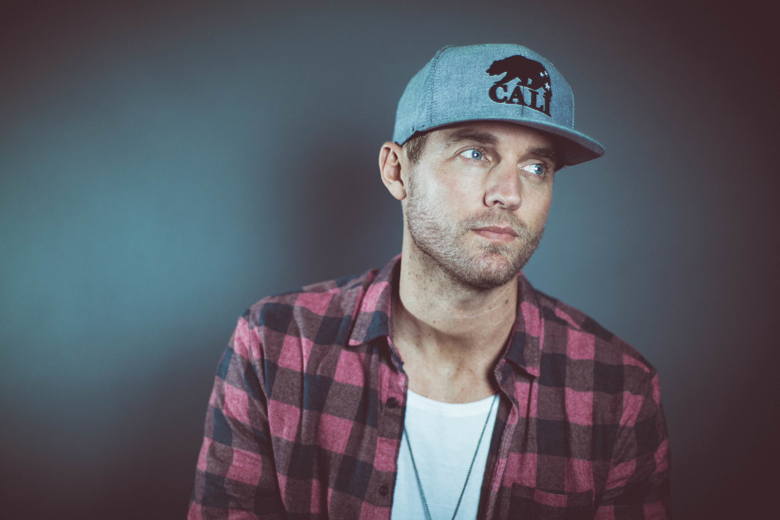 Brett Young Dishes on his ACM Nod for ‘New Male Vocalist of the Year’ and His Successful 2017
