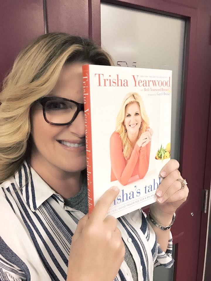 Trisha Yearwood Goes to Barnes & Noble to Celebrate Paperback Release of ‘Trisha’s Table’ for T’s Coffee Talk Facebook Live Chat