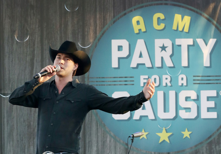 Our Favorite Moments from ACM Party for a Cause Tailgate Party – April 1, 2017