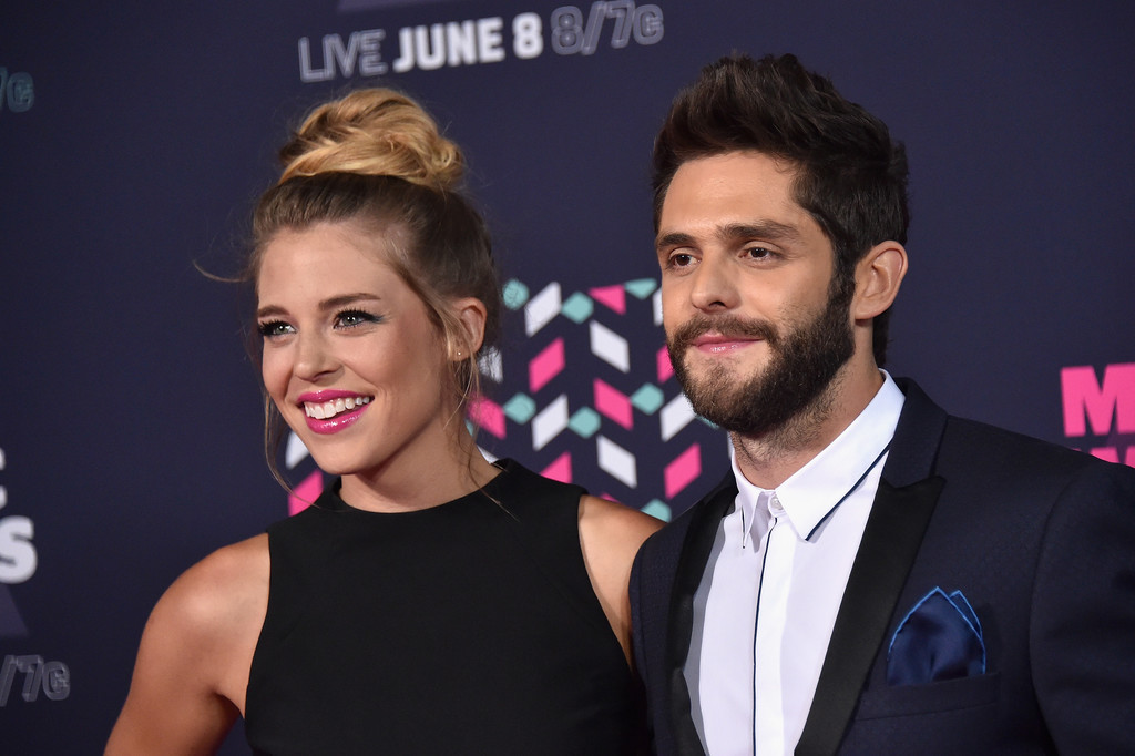 Thomas Rhett Lauren Atkins 2016 CMT Awards