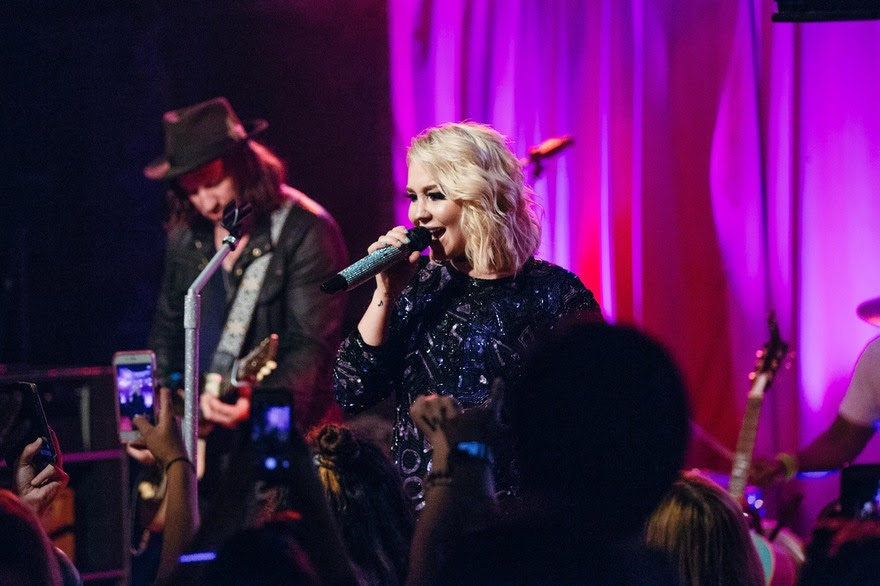 RaeLynn Brings RaVe Tour to Nashville’s Mercy Lounge