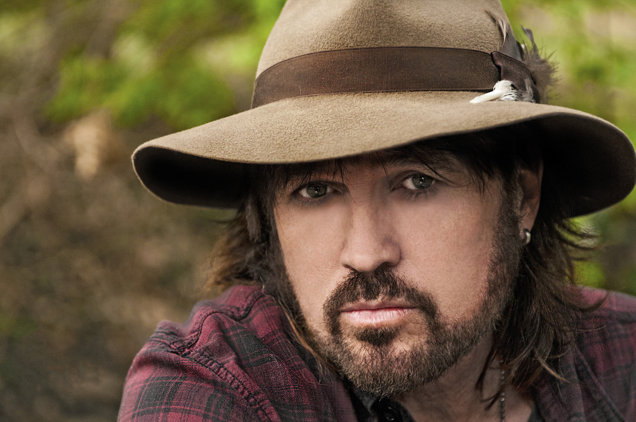 Billy Ray Cyrus Reveals Details on New Album “Set The Records Straight”