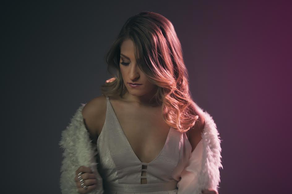 Lena Stone Drops Music Video for “Can’t Think Straight” – Watch Now!