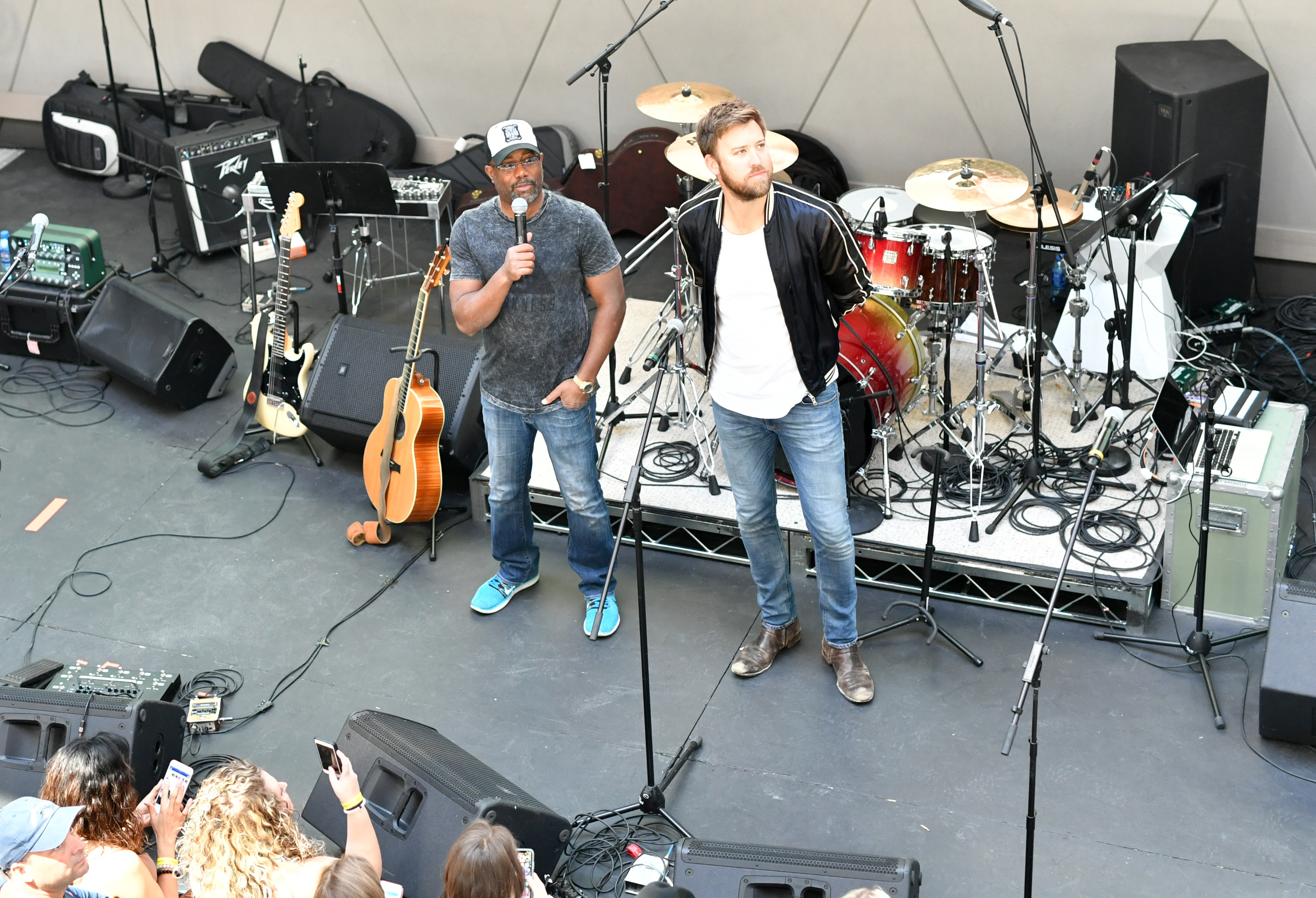 Charles Kelley and Darius Rucker’s ACM Lifting Lives TopGolf Tee-Off Was a Success!