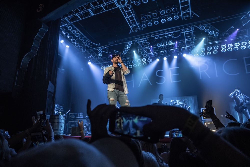 Chase Rice Delivers Special Show Just 3 Days After Surgery