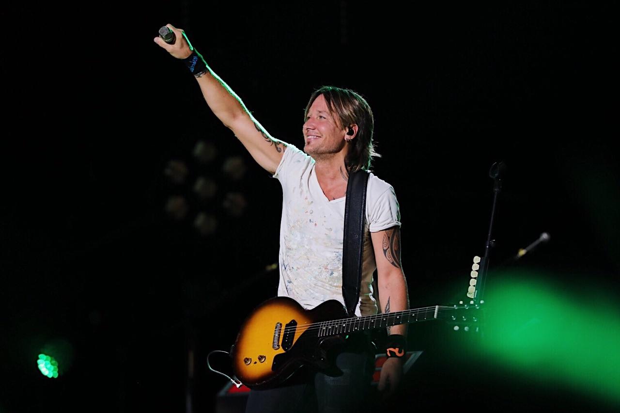 Keith Urban Gives Fans a Taste of Graffiti U World Tour in New Sizzle Reel – Watch Now