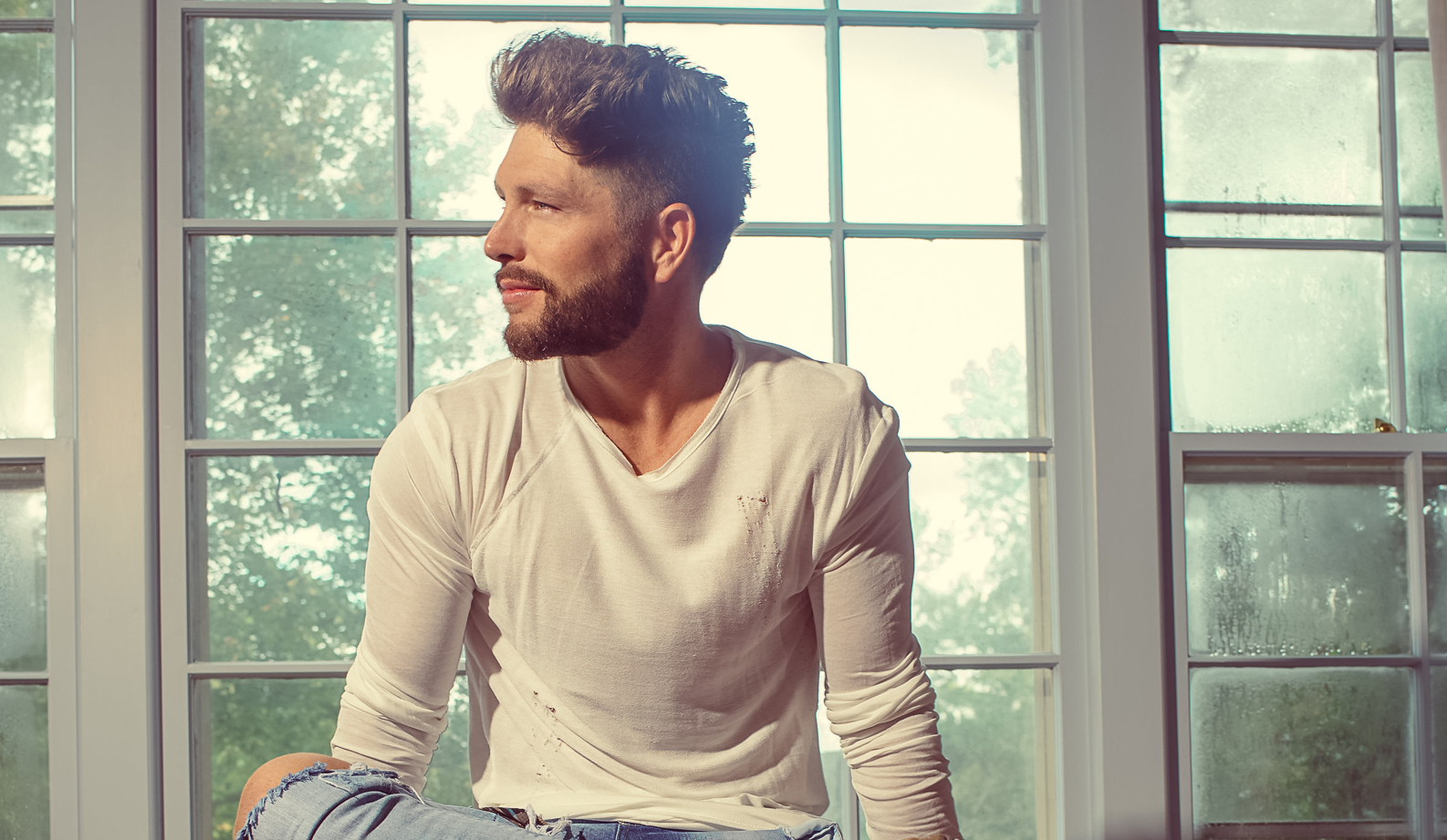 Chris Lane Drops Another New Song from New Album – Listen to “I Don’t Know About You” Now