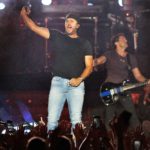 luke-bryan-bar-lead