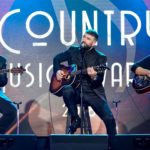 2018-country-awards-body-like-a-back-road-song-oty