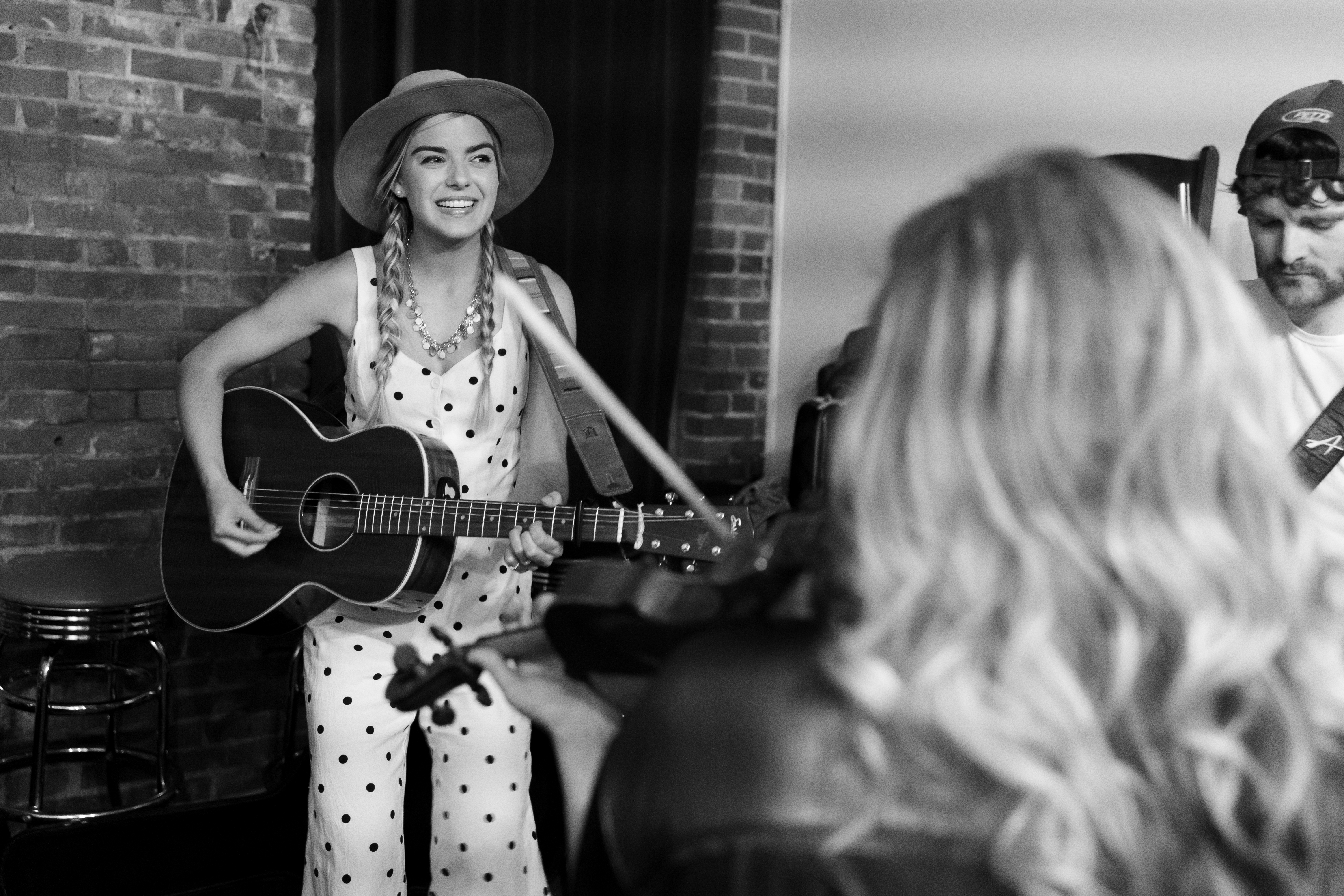 Jessie Ritter Takes On CMA Fest 2019 with Special Performance at Bentli Bash (Exclusive)