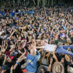 (L-R) Live Nation’s Brian O’Connell, Dierks Bentley