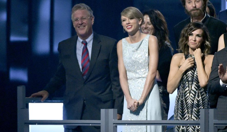 Taylor Swift’s Father Scott Swift Reported Safe After Scuffle With Burglar