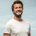 Luke-Bryan-press-by-Jim-Wright-2019-billboard-1548-compressed