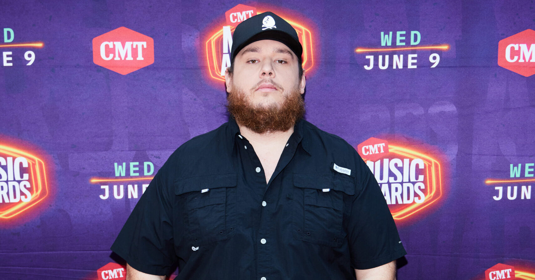 Luke Combs Served Up a Hot Performance of “Cold as You” at the 2021 CMT Music Awards (Watch)