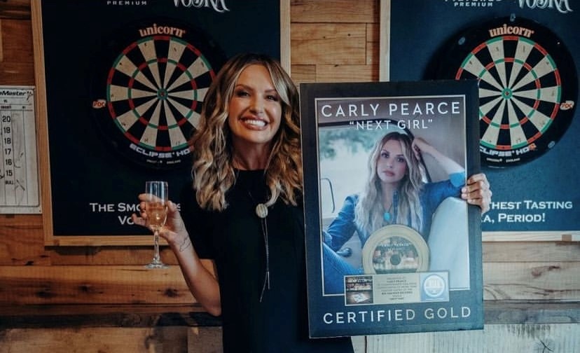 Carly Pearce’s “Next Girl” Becomes RIAA Awards Certified Gold!