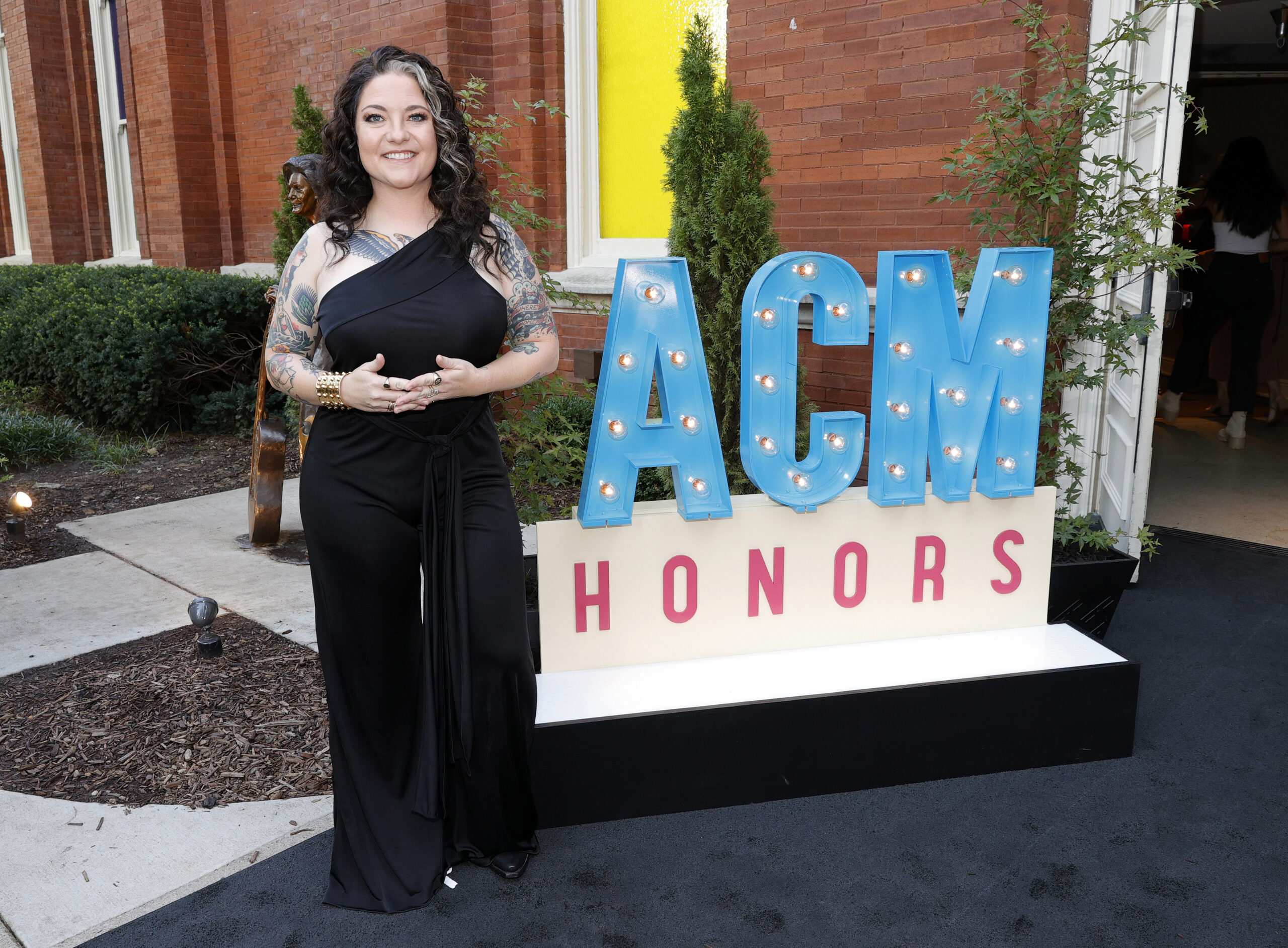 Ashley McBryde Opens Up About Her Recent Horse-Riding Accident 