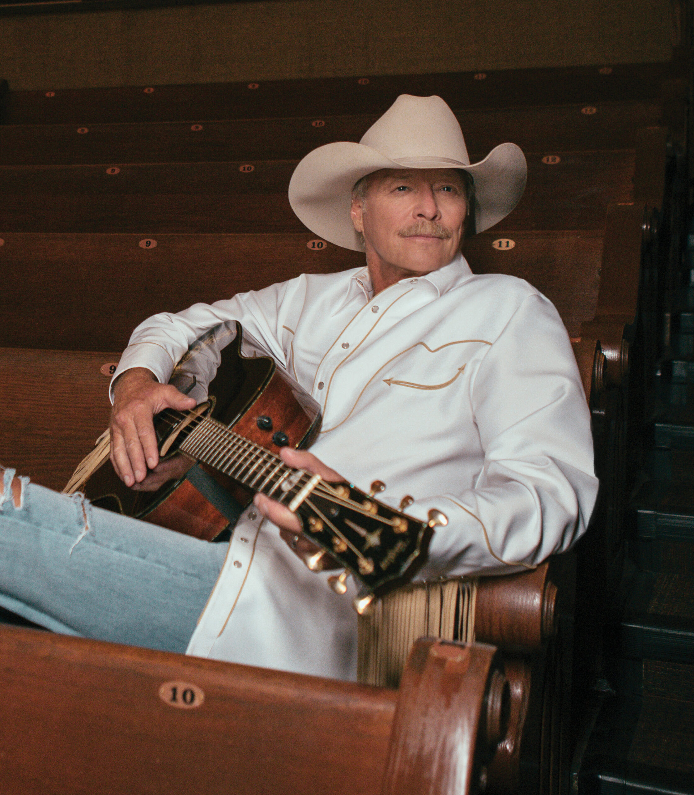 Alan Jackson Announces His “Last Call: One More for the Road Tour” for 2022
