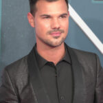 2022 CMT Music Awards – Red Carpet