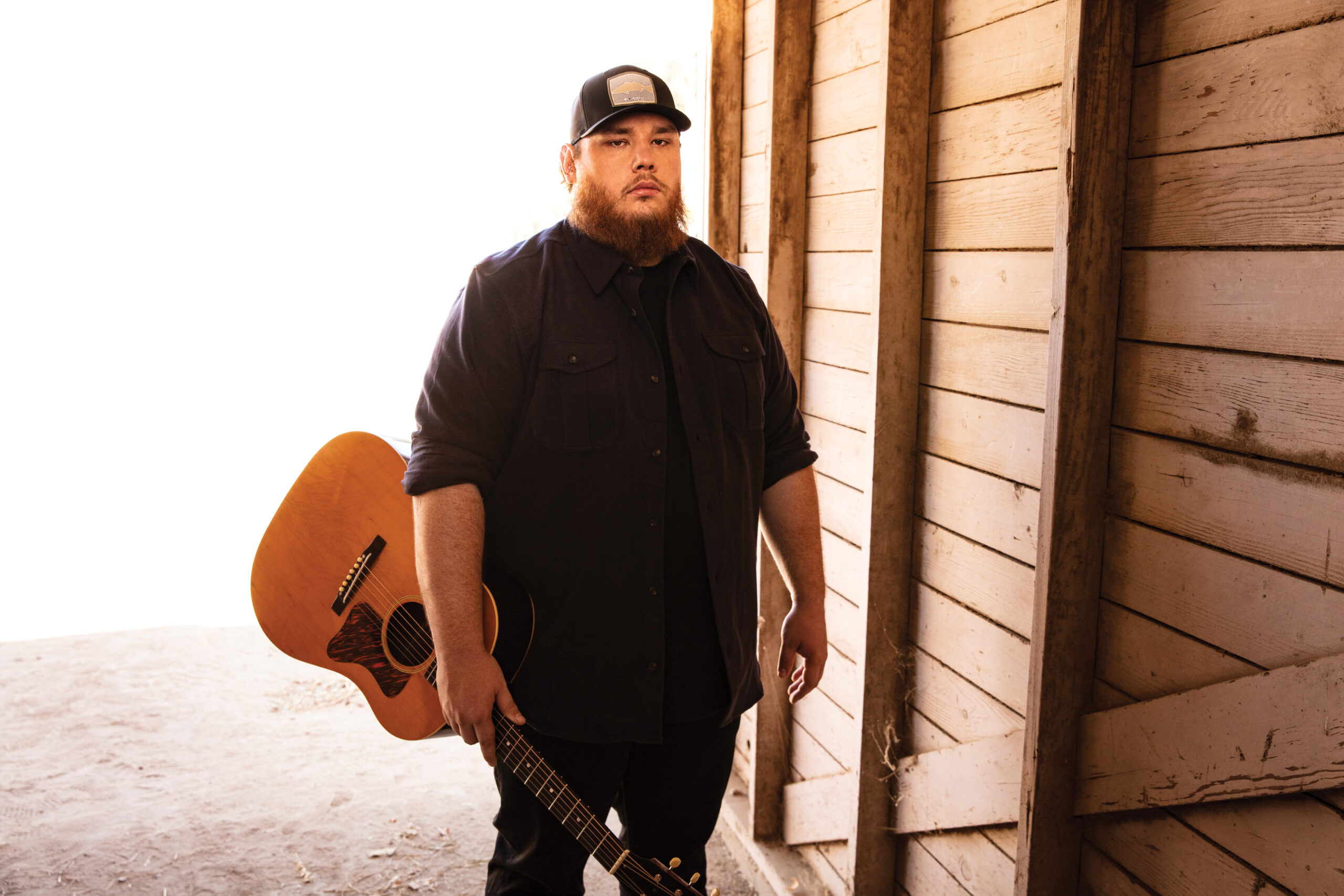 Luke Combs Extends Growin’ Up and Gettin’ Old Tour into Summer 2024 with New Dates