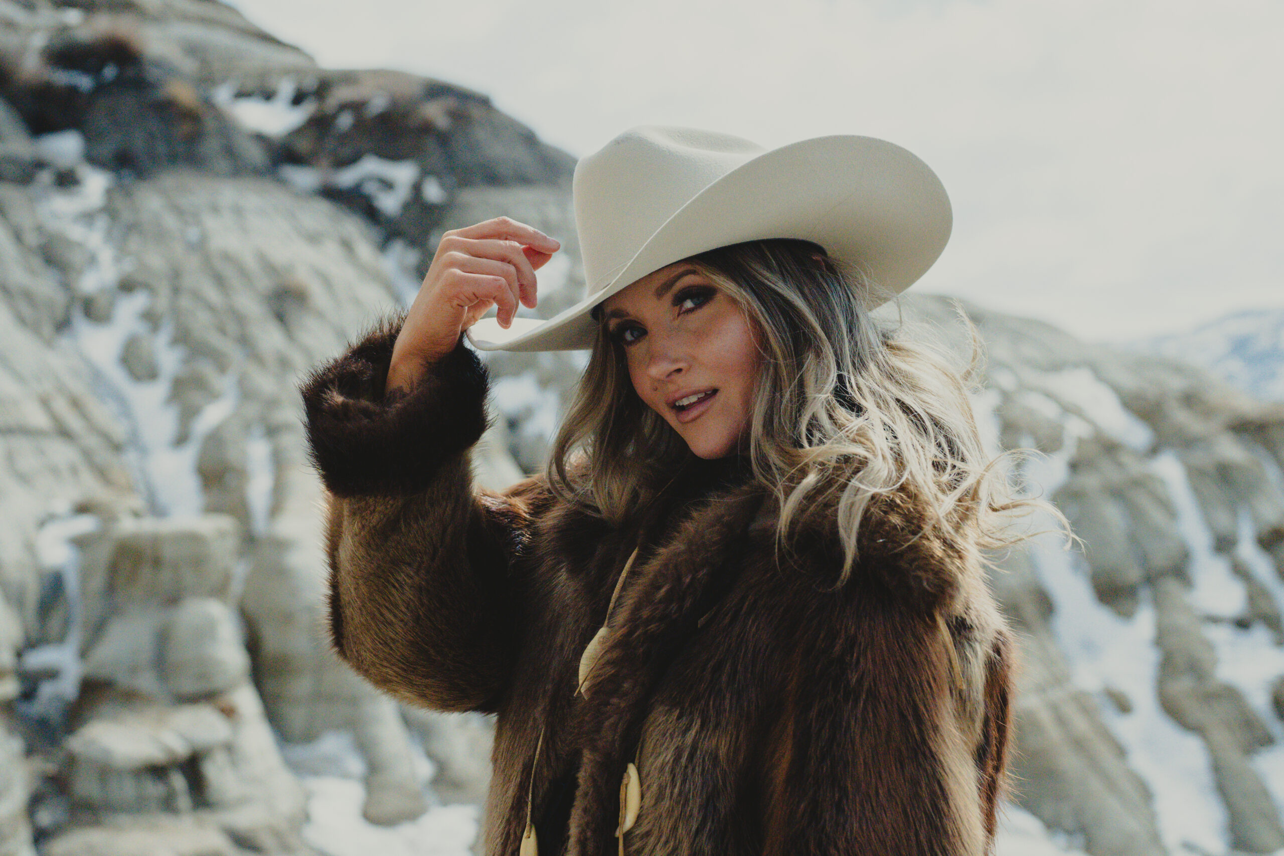 Kalsey Kulyk Takes Listeners On An Old School Western Journey with New Album “Outlaw Poetry” (Listen)