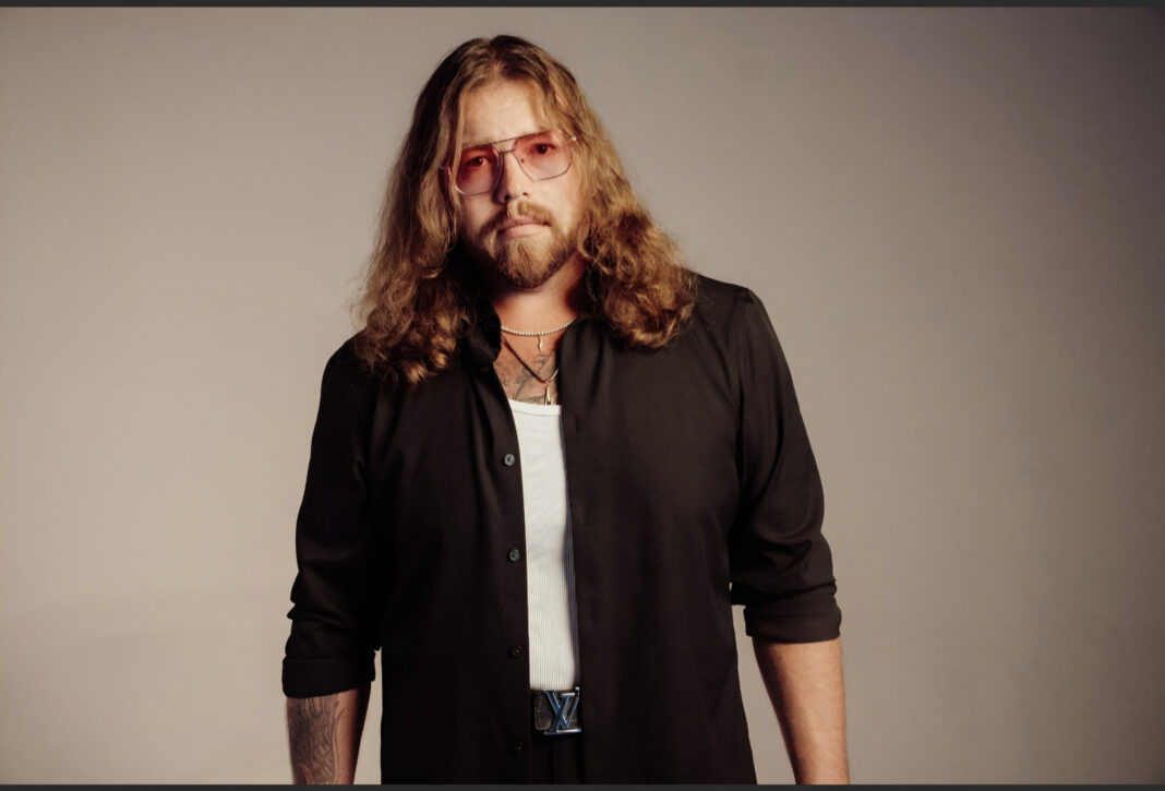 Meet Travis Bolt: The Outlaw Country-Rock Trailblazer Burning Bridges and Breaking Boundaries Meet Travis Bolt: The Outlaw Country-Rock Trailblazer Burning Bridges and Breaking Boundaries
